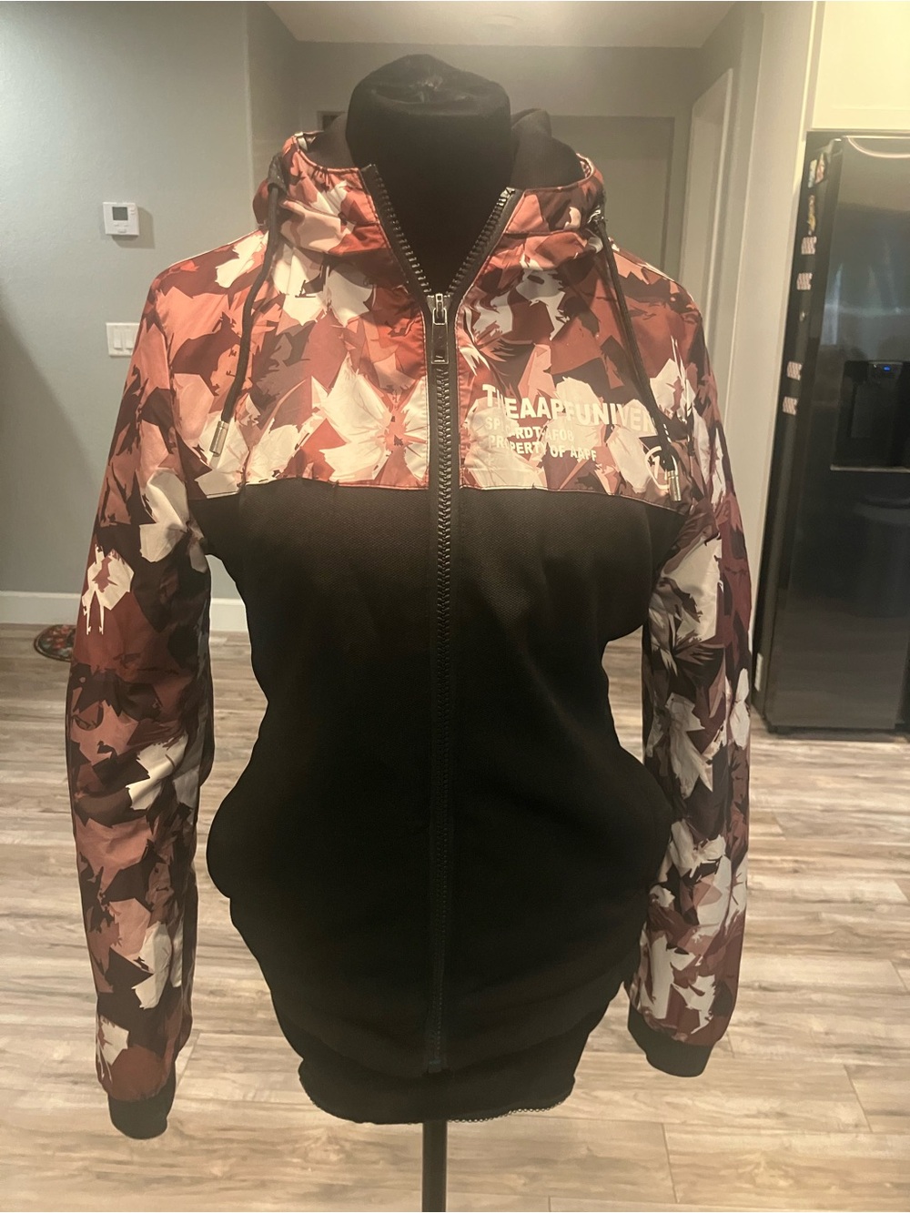 Floral Print Hooded Zip Jacket - Black and Rust